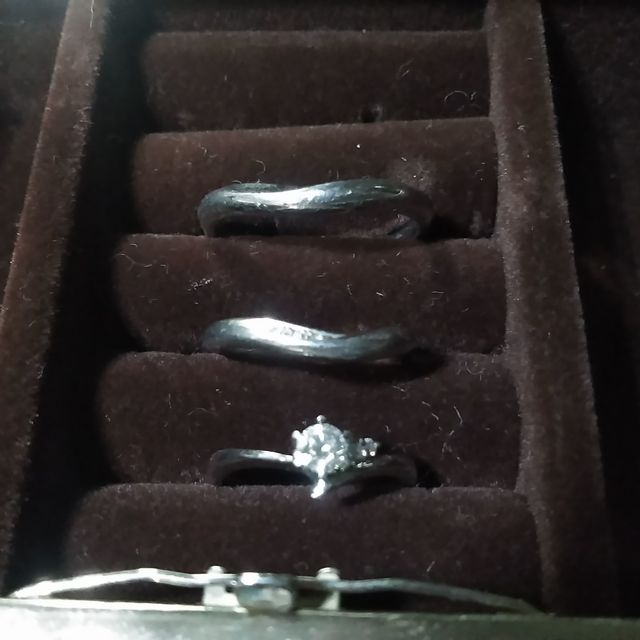 【アイプリモ(I-PRIMO)の口コミ】 予算があまりなかったため、安価で気に入ったものの中から選びました。
婚…