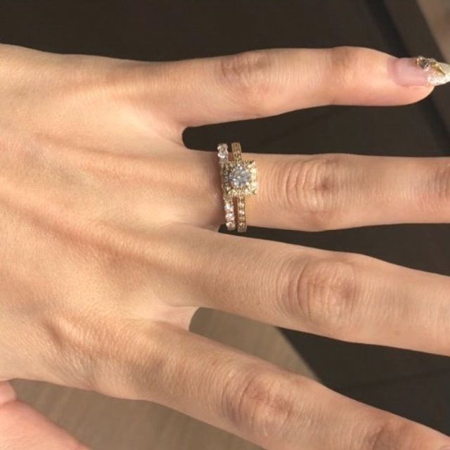 【ANTWERP BRILLIANT(アントワープブリリアント)の口コミ】 高品質なダイヤモンドの輝き、細かく華やかな装飾など特に説明がなくても…