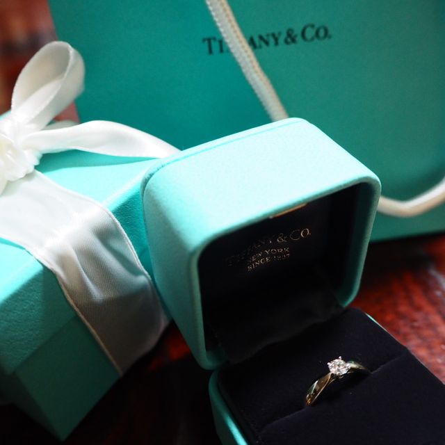 【ティファニー(Tiffany & Co.)の口コミ】 婚約指輪といえばティファニー！と昔から憧れがありました。最終決定、購…