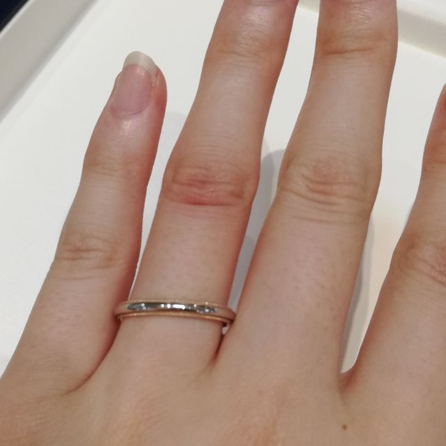 【MIKIMOTO(ミキモト)の口コミ】 定番でシンプルなデザインでした。ミルグレインがそれまで見た他のブラン…