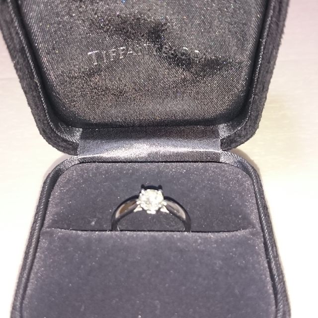 【ティファニー(Tiffany & Co.)の口コミ】 たくさん試着させてもらいましたが、ダイヤモンドの美しさ、特に女性らし…