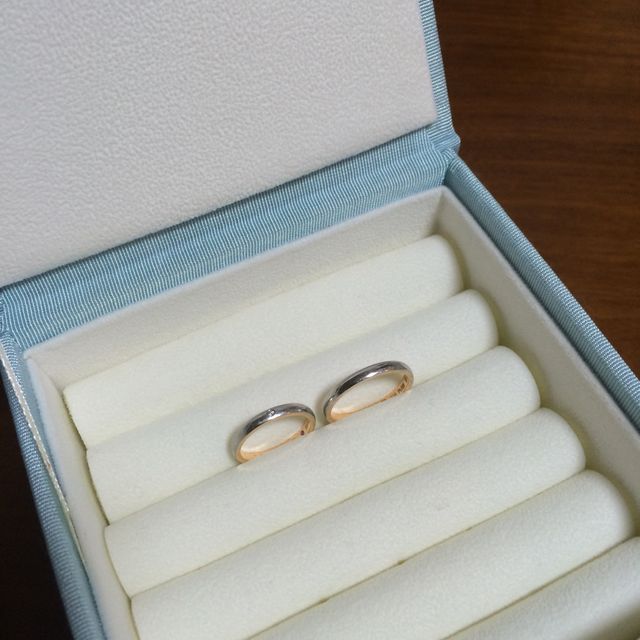 【ヴァンドーム青山(VENDOME AOYAMA)の口コミ】 主人はシンプル、私のは「ワンポントダイヤが入ったもの」と決めていまし…