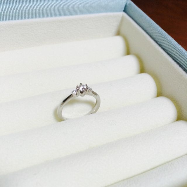 【4℃ BRIDAL(ヨンドシーブライダル)の口コミ】 インターネットで下見をしていましたが、実際に試着してみなくてはわから…