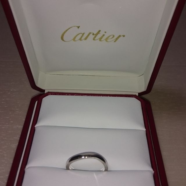 【カルティエ(Cartier)の口コミ】 結婚指輪は飽きがこないで、長く使えるものが良かったので、なるべくシン…