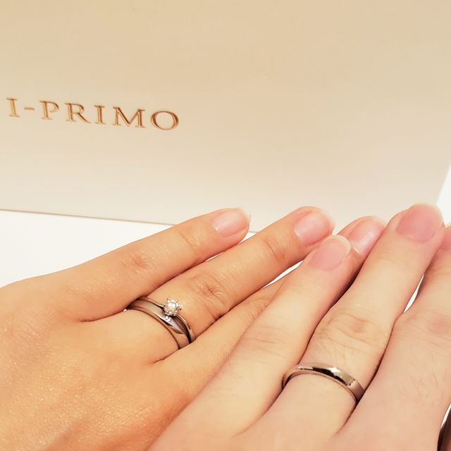 【アイプリモ(I-PRIMO)の口コミ】 結婚指輪は少し形の変わった指輪が欲しくて、半分つや消しタイプのものに…