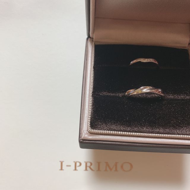 【アイプリモ(I-PRIMO)の口コミ】 素材はプラチナでシンプルなのがよかったのでその中で探していて、リング…