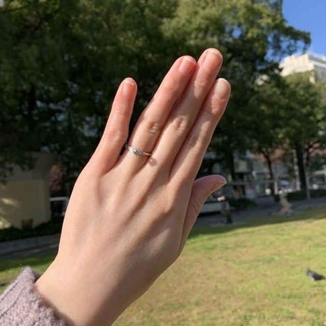 【エクセルコダイヤモンド(EXELCO DIAMOND)の口コミ】 ダイヤモンドが浮いているようなデザインでダイヤモンドカットが360°…