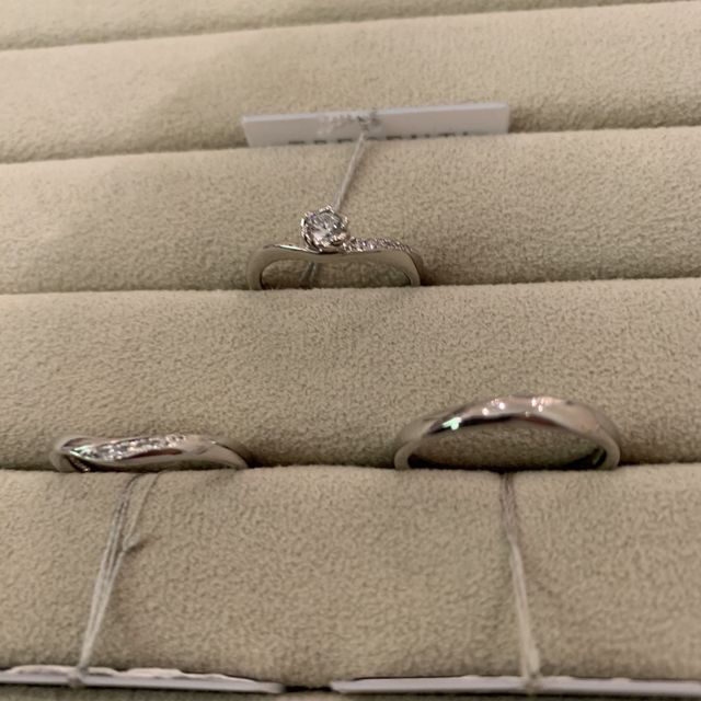【TRECENTI(トレセンテ)の口コミ】 カタログを見て、気になるものがあり来店しました。
他店にはない指輪の構…