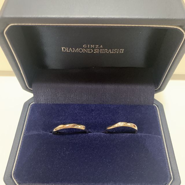 【銀座ダイヤモンドシライシの口コミ】 私は看護師、旦那は現場監督のため日常的に装着しても邪魔にならないデザ…