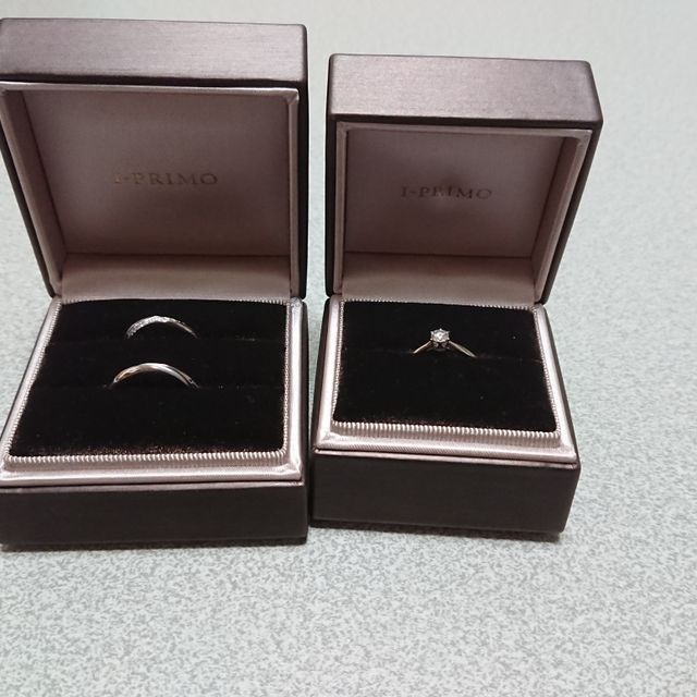 【アイプリモ(I-PRIMO)の口コミ】 婚約指輪については、デザインが他の指輪にはない斬新さであることが最大…