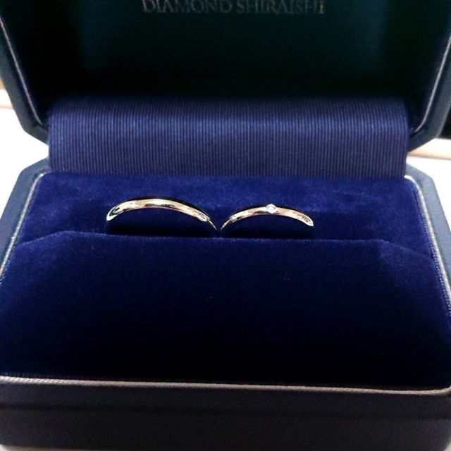 【銀座ダイヤモンドシライシの口コミ】 Anolyu 結婚指輪
たくさんの指輪を試着させていただきましたが、シンプル…