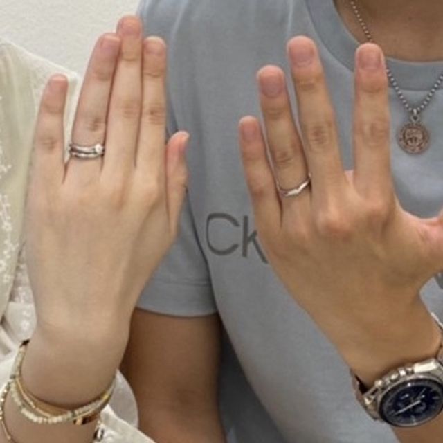 【アイプリモ(I-PRIMO)の口コミ】 彼に貰った婚約指輪がセットリングとのことで同じブランドの同じ指輪にし…