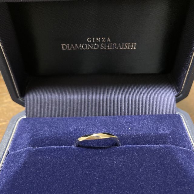 【銀座ダイヤモンドシライシの口コミ】 似たようなデザインの指輪は他のブランドにもありましたが、こちらのブラ…
