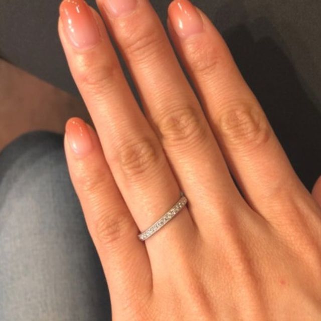 【ケイウノ ブライダル(K.UNO BRIDAL)の口コミ】 シンプルなデザインが希望であり、色々なものを試着してこのリングが最も…