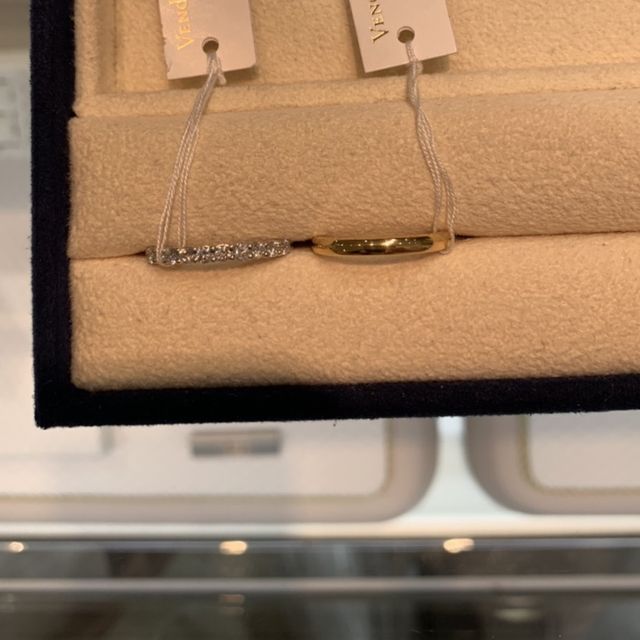 【ヴァンドーム青山(VENDOME AOYAMA)の口コミ】 ハーフエタニティとマリッジリングを探してました。
コスパは良く、ハーフ…