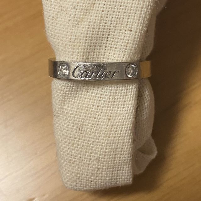 【カルティエ(Cartier)の口コミ】 ブルガリやティファニーなど見て回りましたが、ダイヤが入って「カルティ…