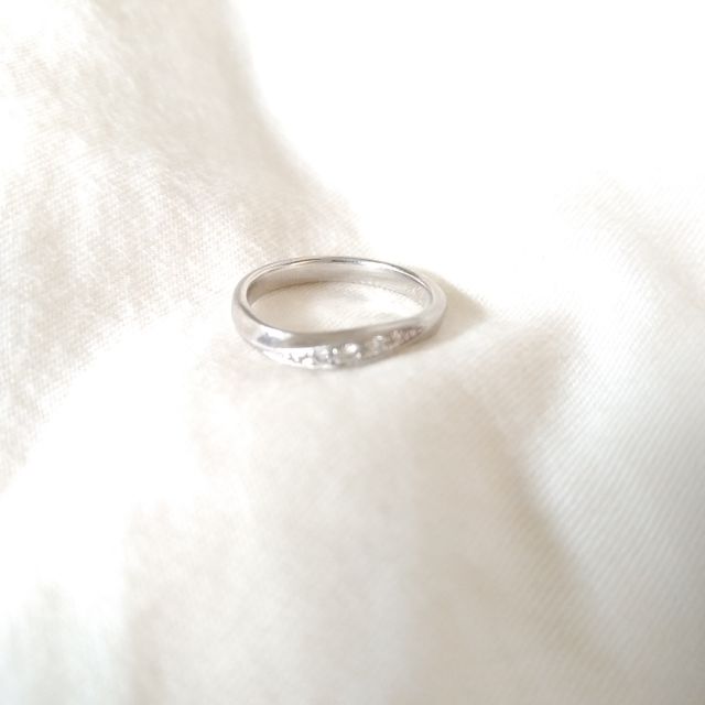 【Something Blue(サムシングブルー)の口コミ】 有名ブランドや人気ブランドも一通り調べたり店舗に見に行ったりしました…