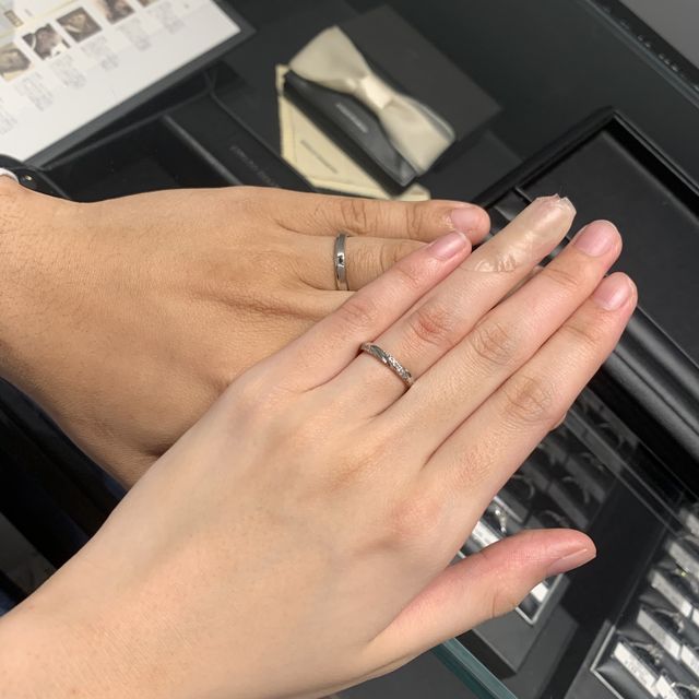 【エクセルコダイヤモンド(EXELCO DIAMOND)の口コミ】 他のブランドさんも回ってみたのですが、このデザインは中々無くて気に入…