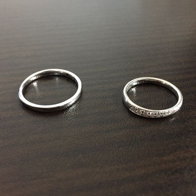 【4℃ BRIDAL(ヨンドシーブライダル)の口コミ】 ハーフエタニティの結婚指輪を探しており、シンプルかつ女性らしさのある…
