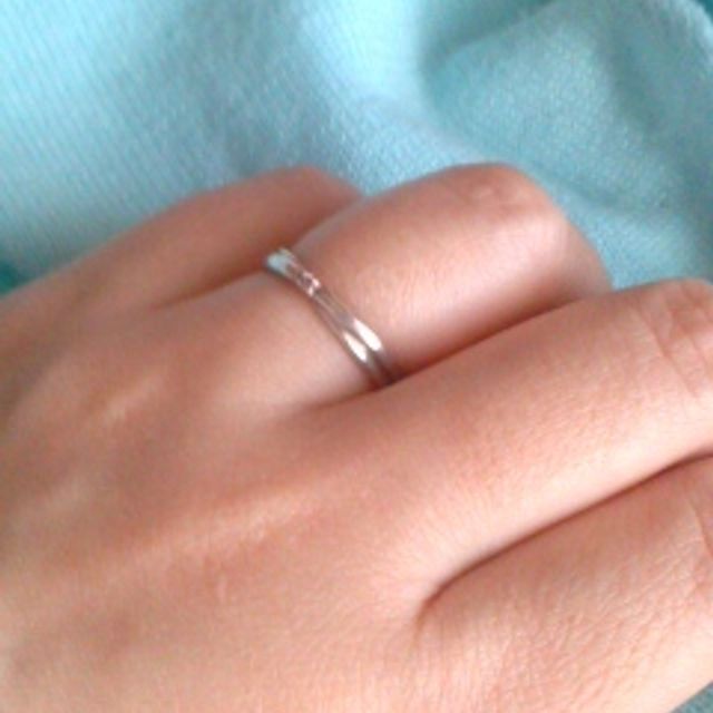 【4℃ BRIDAL(ヨンドシーブライダル)の口コミ】 決め手は、なん店舗のジュエリーショップを回って、シルバーでお手頃な価…