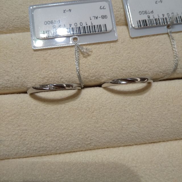 【TRECENTI(トレセンテ)の口コミ】 シンプルでトレンドに左右されないものを探していました。様々なデザイン…