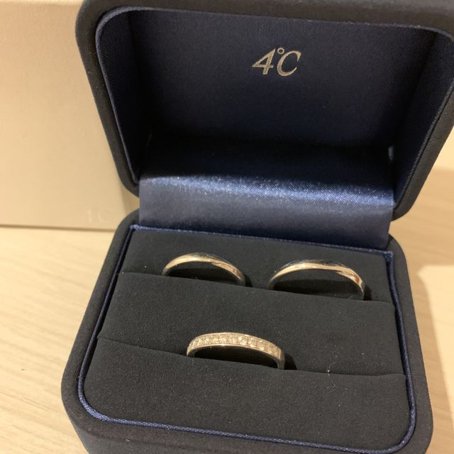 【4℃ BRIDAL(ヨンドシーブライダル)の口コミ】 婚約指輪は、ほとんどつけないイメージだったので、いらないと思っていま…