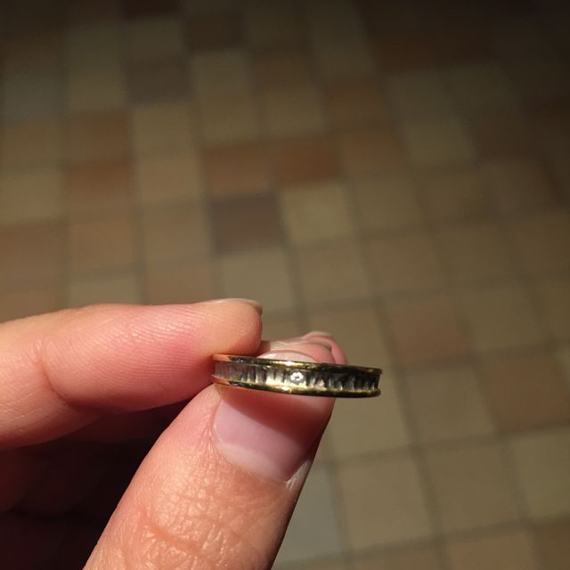 【クアラントットの口コミ】 つけ心地で決めました。
指輪は低価格なのにセミオーダーで選べます。20種…