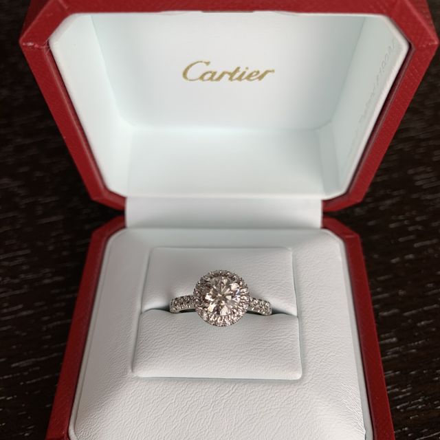 【カルティエ(Cartier)の口コミ】 結婚指輪とともにカルティエで揃えるつもりでした。デスティネのデザイン…