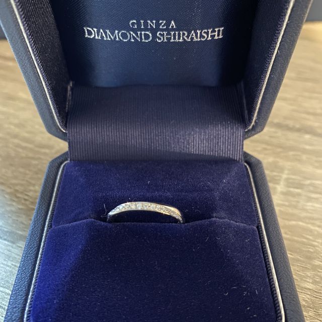 【銀座ダイヤモンドシライシの口コミ】 デザインは他のブランドでも同じようなものがあったのですが、銀座ダイヤ…