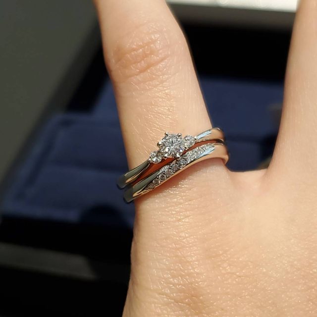 【4℃ BRIDAL(ヨンドシーブライダル)の口コミ】 他のお店もチェックしましたが、一番つけ心地が良かったのが決め手になり…