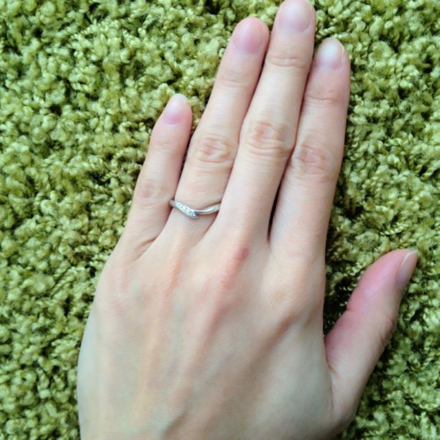 【俄(にわか)の口コミ】 小さめの私の指にもちょうどよい大きさであったことが第一のポイントでし…