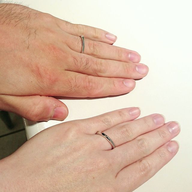 【TRECENTI(トレセンテ)の口コミ】 つけ心地がとても良かったです。
2人同じデザインの指輪にしたいという希…