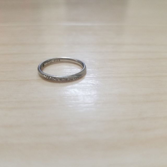 【GALA JEWELRY(ガラジュエリー)の口コミ】 最初はペア価格の別の品を目当てに行ったのですが、沢山拝見させて頂き、…