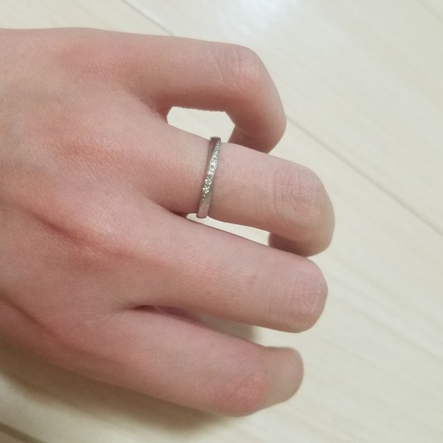 【GALA JEWELRY(ガラジュエリー)の口コミ】 最初はペア価格の別の品を目当てに行ったのですが、沢山拝見させて頂き、…