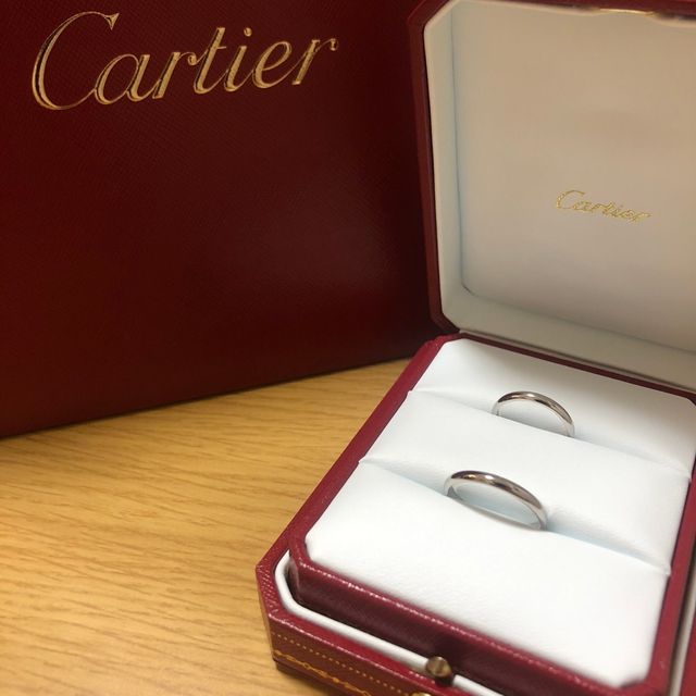 【カルティエ(Cartier)の口コミ】 婚約指輪をカルティエにしたので、結婚指輪もカルティエと決めていました…