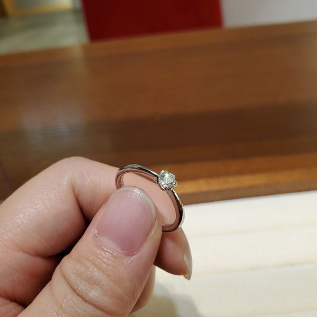 【TRECENTI(トレセンテ)の口コミ】 トレセンテ独自だというフローラデザインに惹かれ来店しました。
爪の部分…