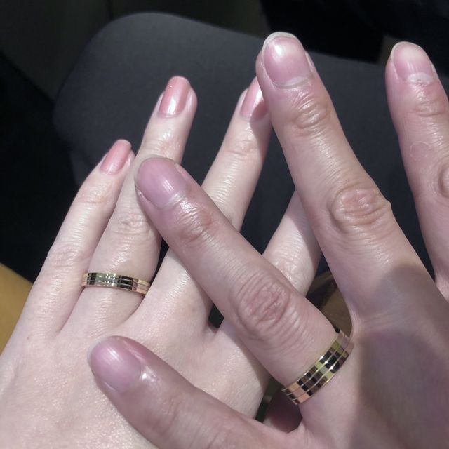 【カルティエ(Cartier)の口コミ】 写真では見づらいですが、イエロー・ホワイト・ピンクゴールドの3色が上か…