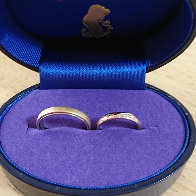 【JKPLANET(JKプラネット)の口コミ】 結婚十周年の記念に、指輪を購入しました。
夫婦共に大好きなアラジンをモ…