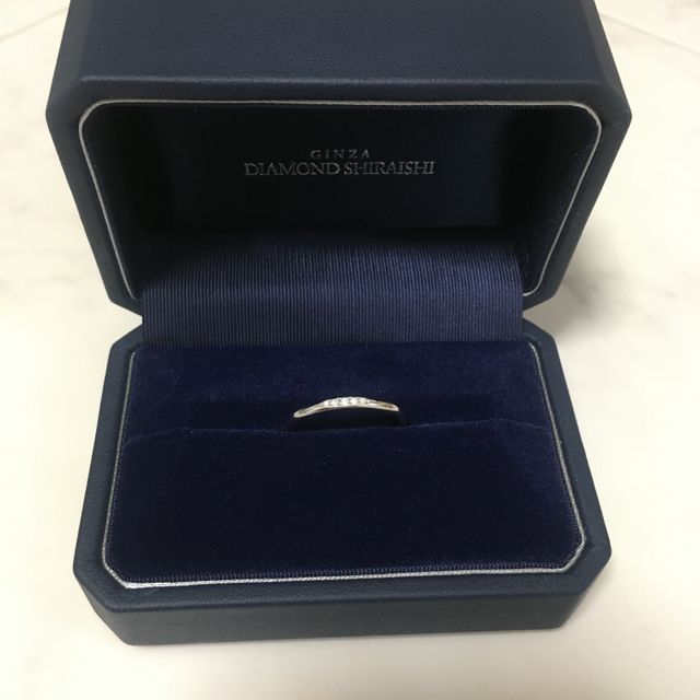 【銀座ダイヤモンドシライシの口コミ】 婚約指輪を購入していないので、ダイヤモンドが入っている且つシンプルで…
