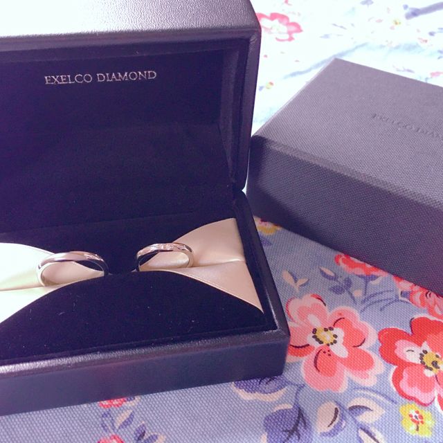 【エクセルコダイヤモンド(EXELCO DIAMOND)の口コミ】 他にはないデザインで、ダイヤモンド1つ1つがとても綺麗だったからです。…