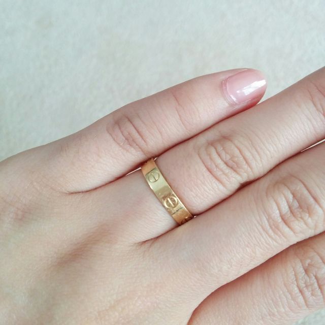 【カルティエ(Cartier)の口コミ】 ずっとあこがれだったラブリング。お色はプラチナとゴールドと悩んでいま…