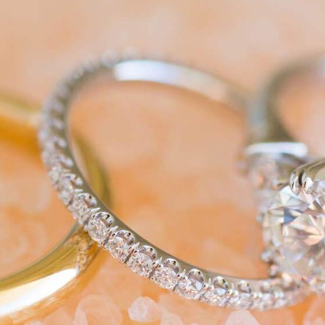 【ショーメ(CHAUMET)の口コミ】 ごく細いフルエタニティリングを探していました。
彼がティファニーやカル…