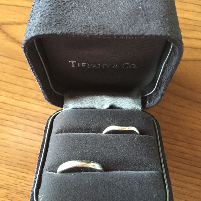 【ティファニー(Tiffany & Co.)の口コミ】 婚約指輪を先に決めて、いただいていたのでそれと同じブランドにしたいと…