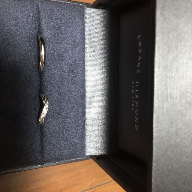 【ラザール ダイヤモンド(LAZARE DIAMOND)の口コミ】 デザインは、若い時からお年寄りになってもずっとつけておくことができそ…