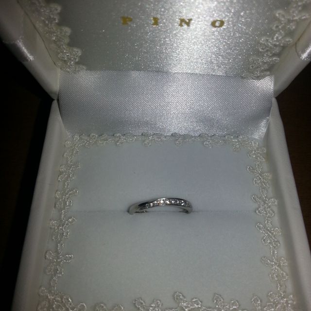 【宝寿堂(ほうじゅどう)の口コミ】 手が小さく指が短い手にも合うフォルムです。指輪のはめる向きをかえると…