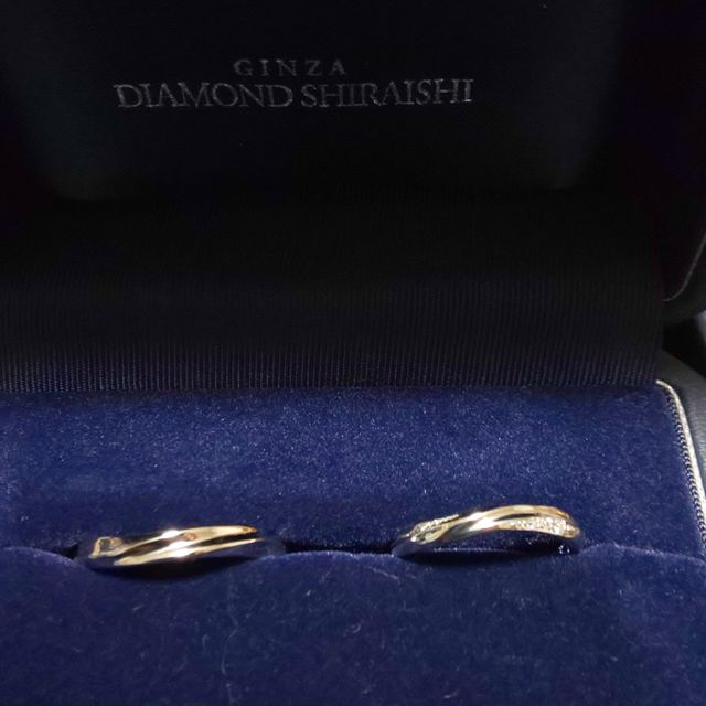 【銀座ダイヤモンドシライシの口コミ】 ウェーブデザイン一択で探していたところ、とても細く女性らしいデザイン…