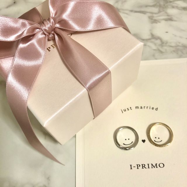 【アイプリモ(I-PRIMO)の口コミ】 婚約指輪用の指輪の決め手は、婚約指輪の有名な形といったら通常 一粒ダイ…