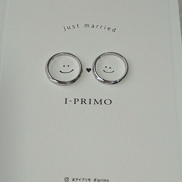 【アイプリモ(I-PRIMO)の口コミ】 案内されて座った瞬間に、目の前に飛び込んできた指輪に旦那さんも私も一…