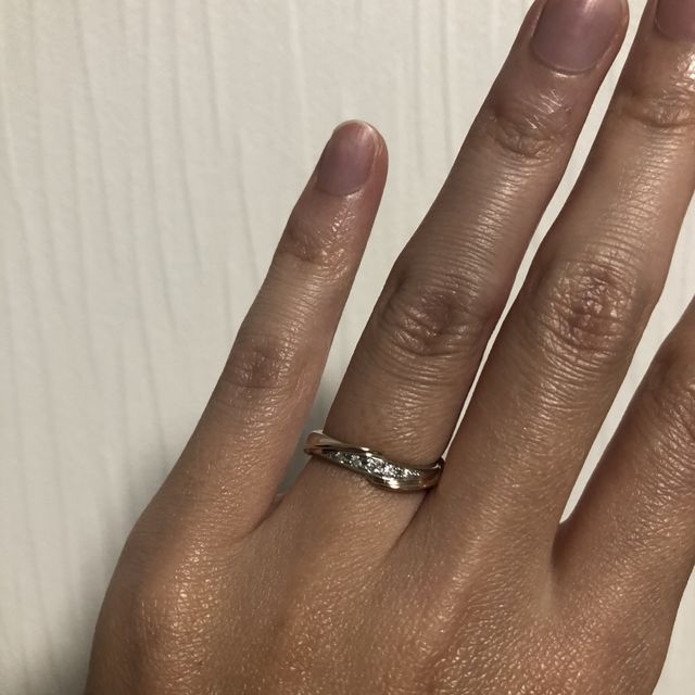 【アイプリモ(I-PRIMO)の口コミ】 ピンクゴールドがよかったのでこちらにしました。婚約指輪は要らないかな…