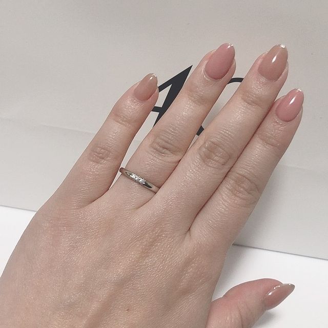 【4℃ BRIDAL(ヨンドシーブライダル)の口コミ】 結婚指輪！というようなシンプルなデザインを求めていました。せっかくな…